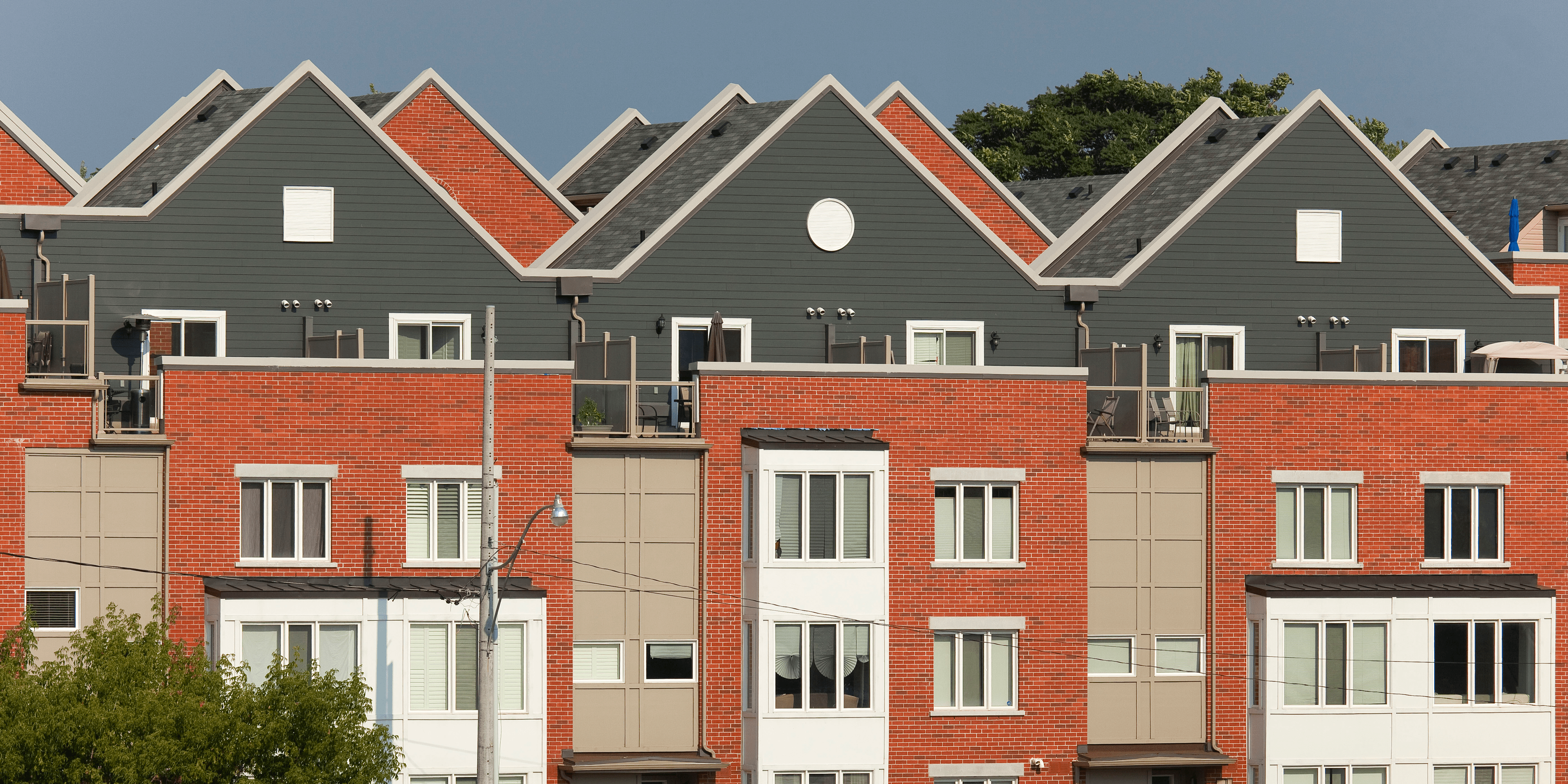 photo of rivertowne buildings